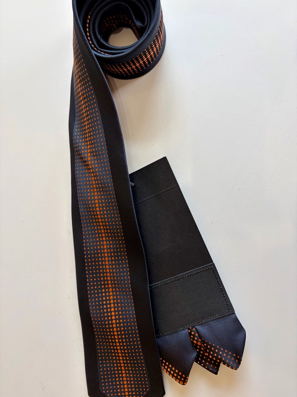 MENZGGG Silk Blend Tie & Pocket Square Set – Navy & Orange Polka Dot – NWOT
